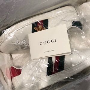 Gucci bee 100% authentic sneakers